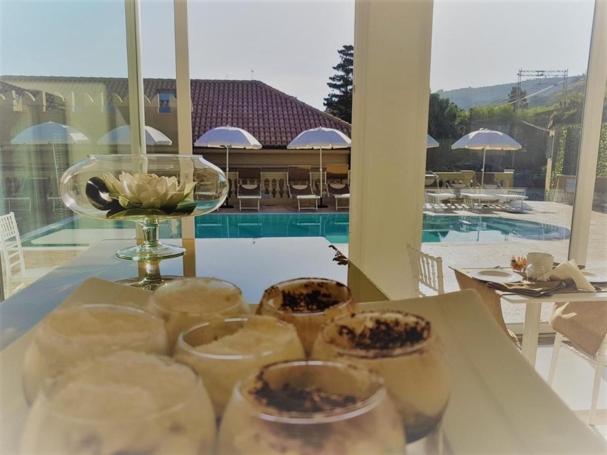 Sui Generis Luxury Resort *